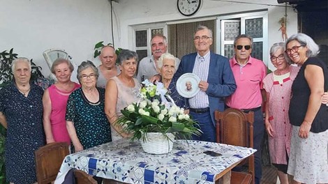 D. Rosa das Neves Mendonça que completa hoje 102 Anos D. Rosa das Neves Mendonça que completa hoje 102 Anos