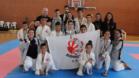 KARATÉ DE CAMPANHÃ VOLTA A SER MEDALHADO EM OPEN DE KARATÉ 