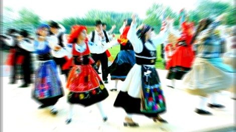 FESTAS DE CAMPANHÃ APRESENTAM NOITE DE FOLCLORE 