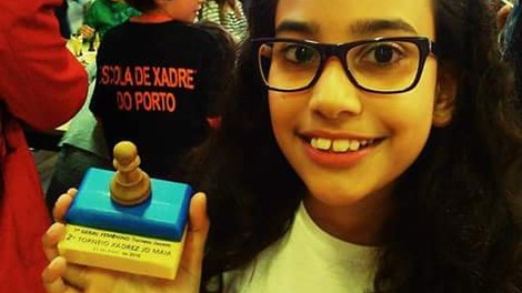 ALUNA DA ESCOLA DE XADREZ DE CAMPANHÃ (Zoe Silveira ) MELHOR FEMININA EM TORNEIO DE XADREZ